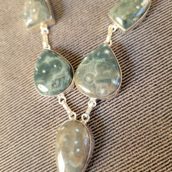 Elegant Green Stone Necklace. Natural Blue Green Ocean Jasper - Picture 4 of 6